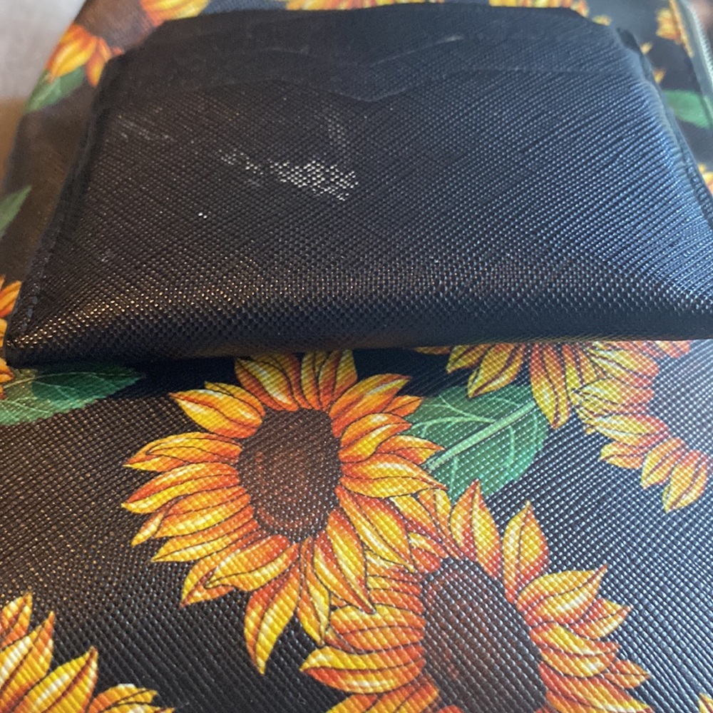 Steve Madden Card Holder - Card Holder - Womens Accessories  - Mini Wallet - Picture 4 of 4